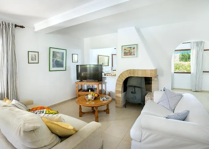 Owl Luceta - 15 Min Walk To The فيلة